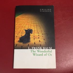 The Wonderful Wizard Of Oz by L. Frank Baum paperback book